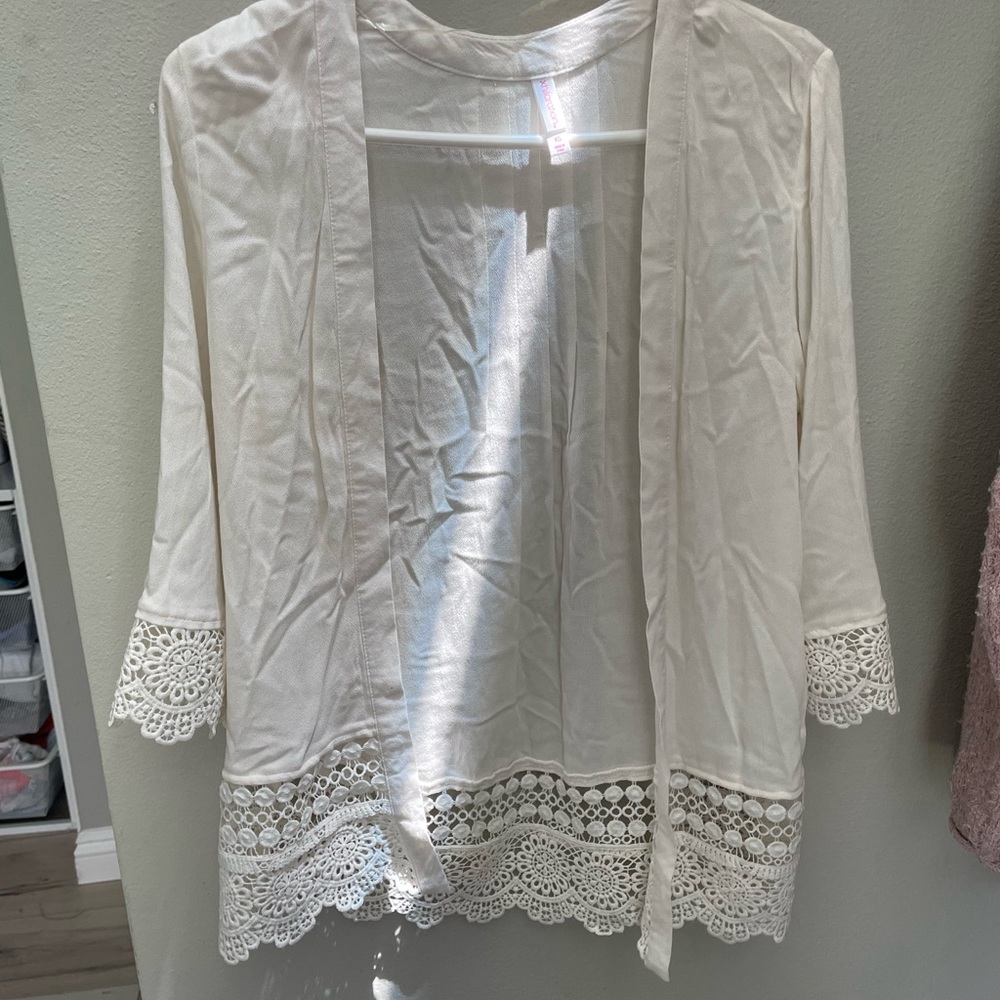 Light weight beach casual cover up